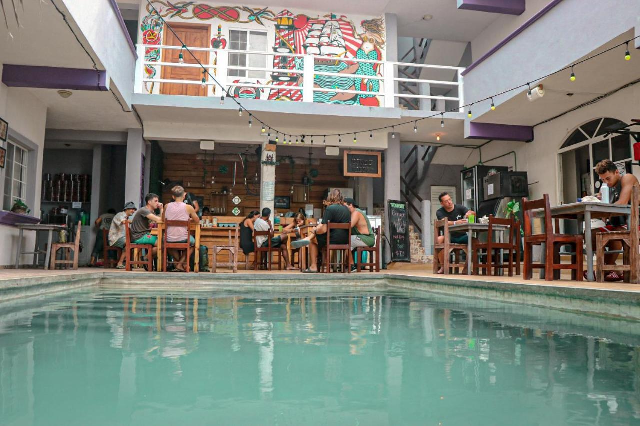 Les Trois Singes - Friendly Hostel Исла Мухерес Екстериор снимка