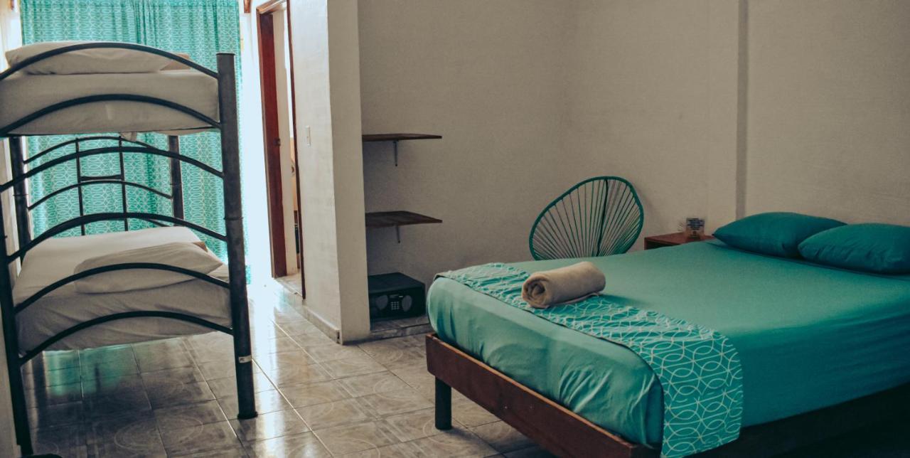 Les Trois Singes - Friendly Hostel Исла Мухерес Екстериор снимка