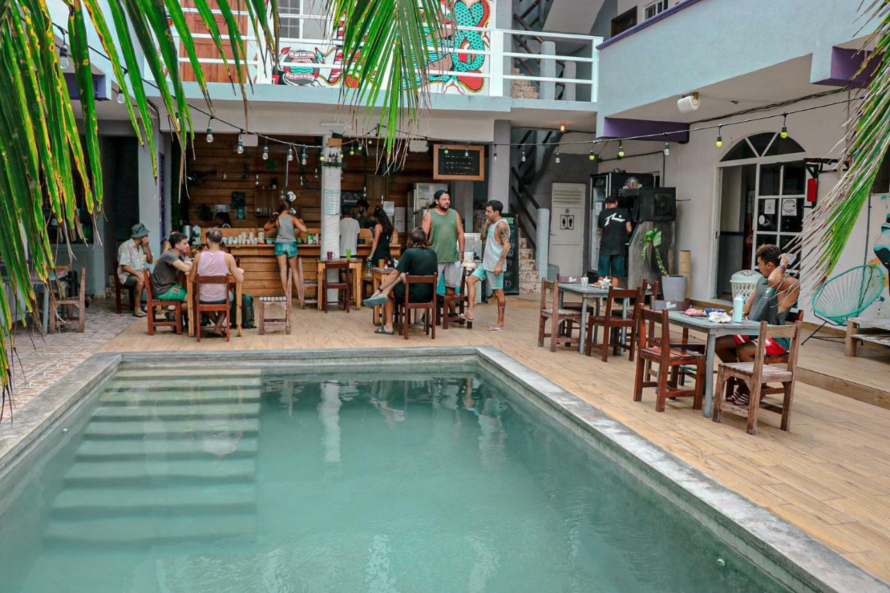 Les Trois Singes - Friendly Hostel Исла Мухерес Екстериор снимка